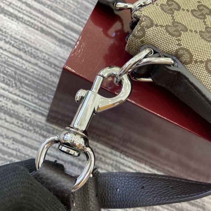 Gvc*1 padlock shoulder bags